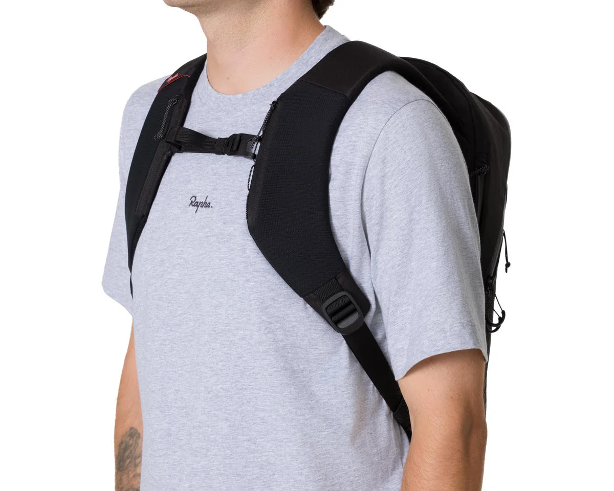 Rapha Domestique Backpack (Basic Black/Gray Pinstripe) (16L) - view 3